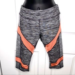NWOT Soybu activewear capris size M